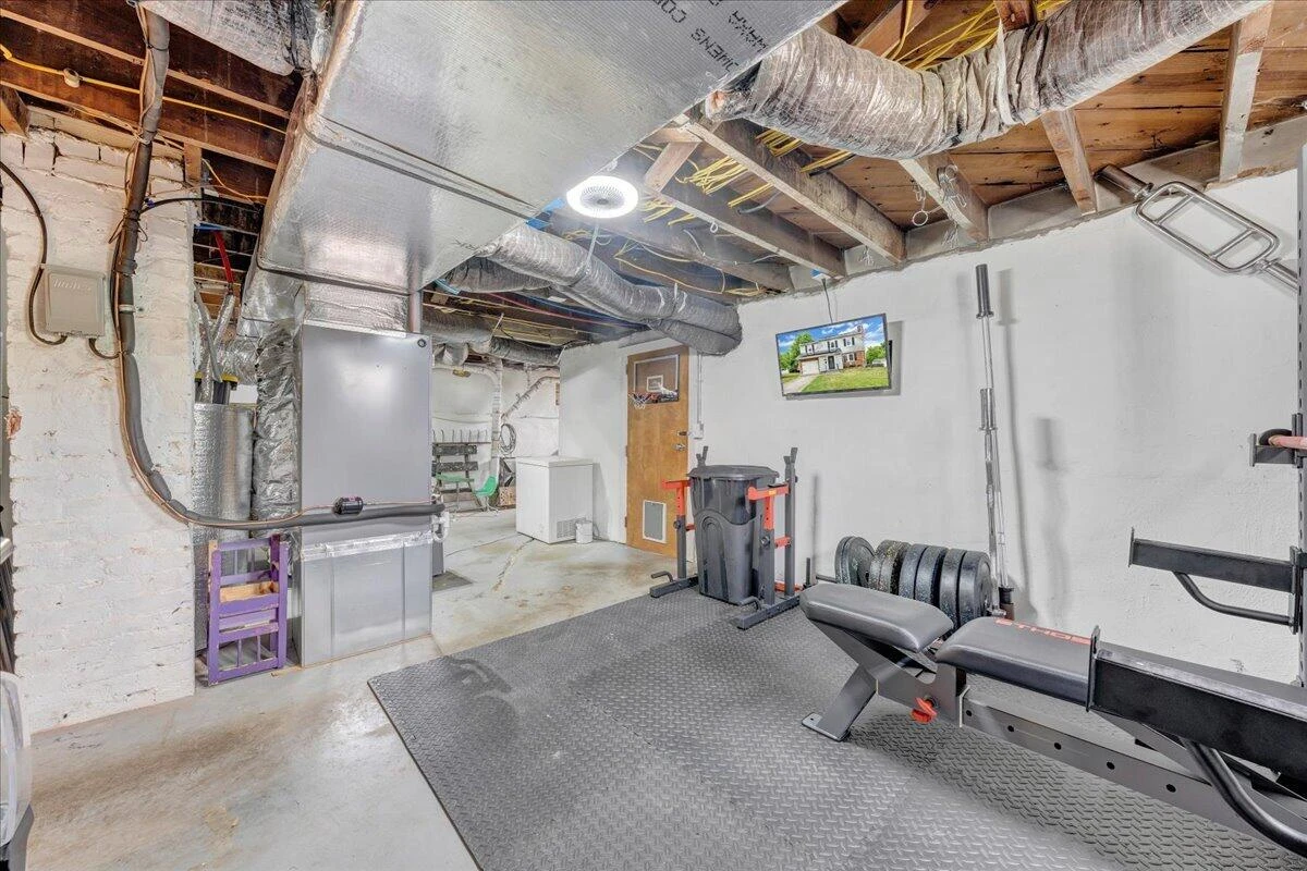 2525 Oregon AVE - Photo 45