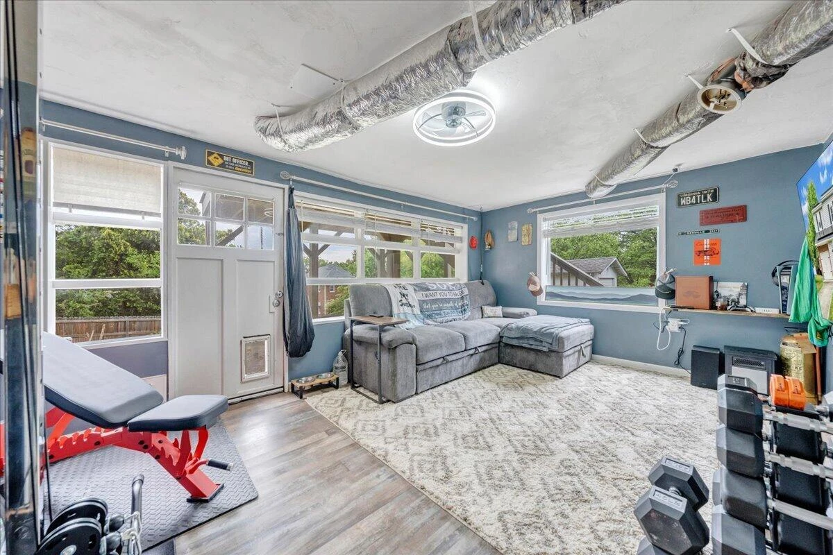 2525 Oregon AVE - Photo 47