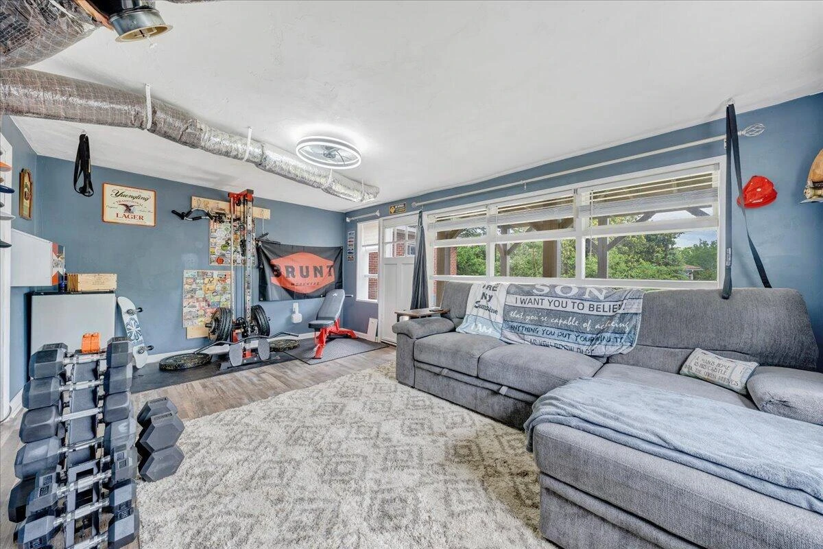2525 Oregon AVE - Photo 48