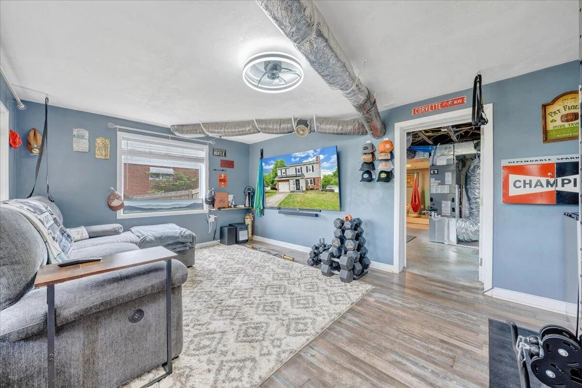 2525 Oregon AVE - Photo 49