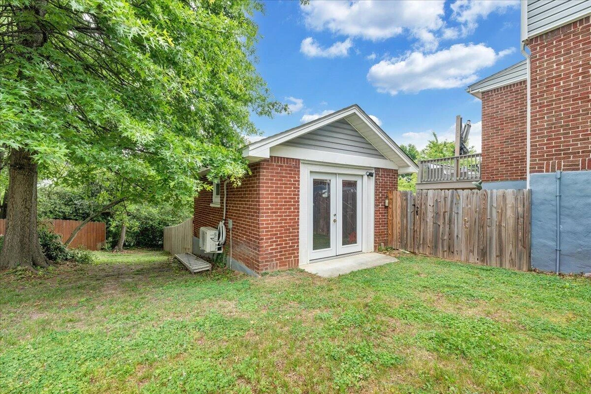 2525 Oregon AVE - Photo 55