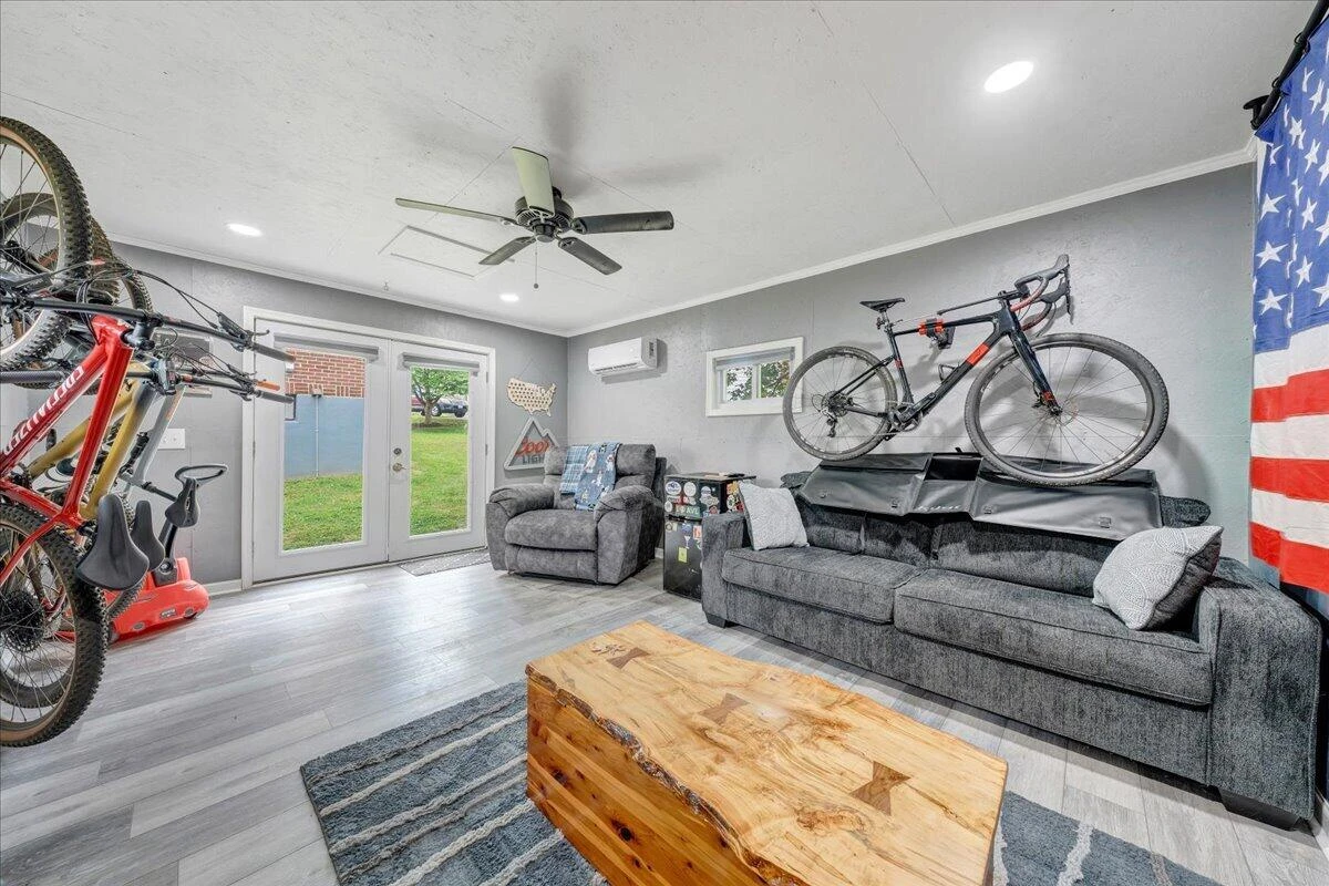 2525 Oregon AVE - Photo 58
