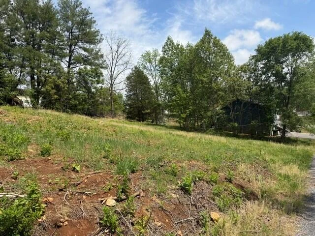 1814 Hardy RD