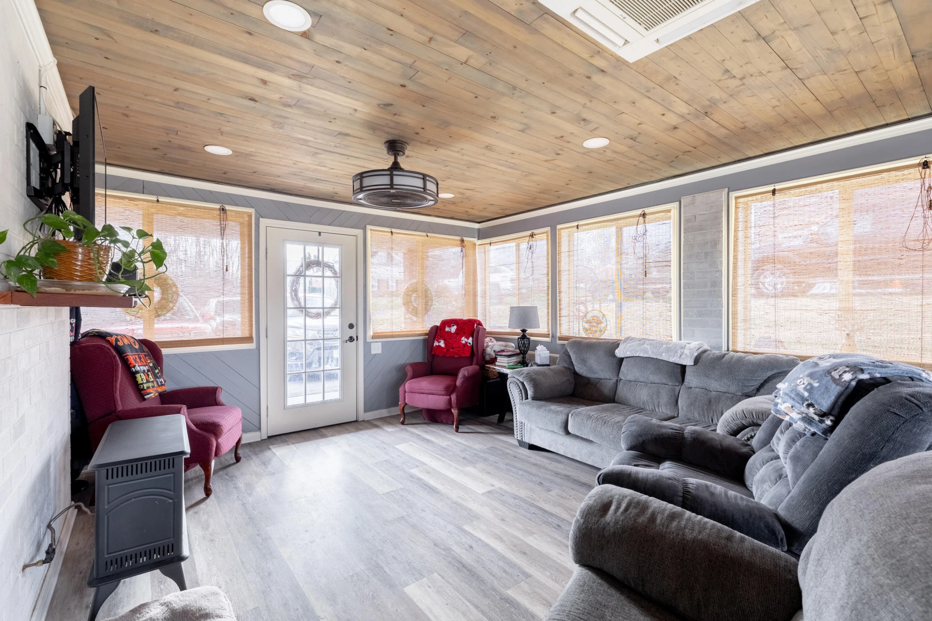 106 Watkins PL - Photo 17