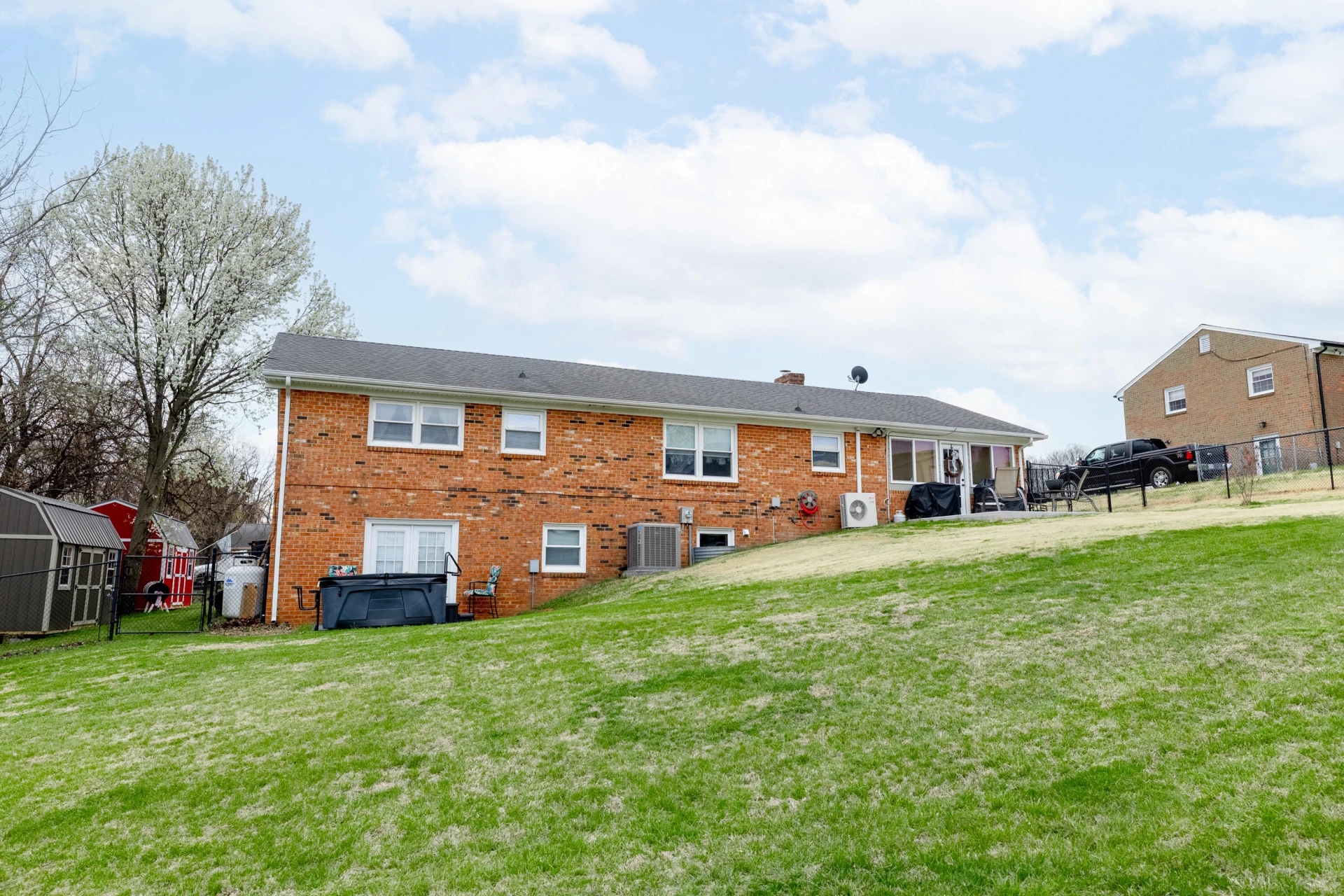 106 Watkins PL - Photo 47