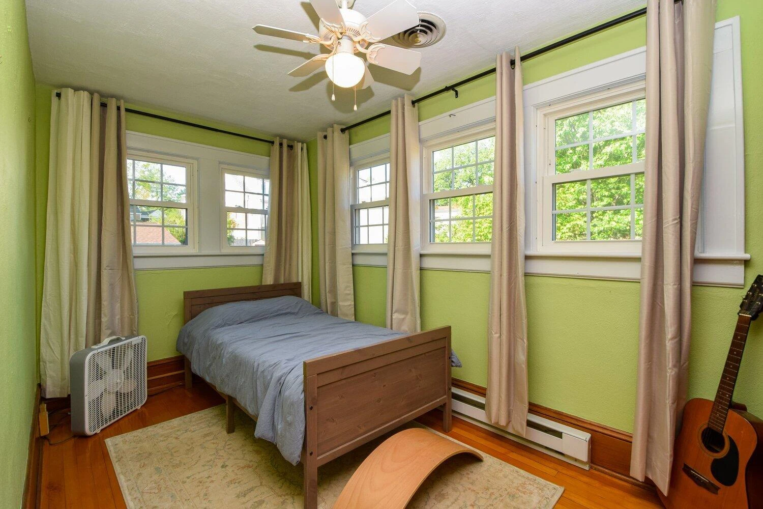 3017 Woodlawn AVE - Photo 18