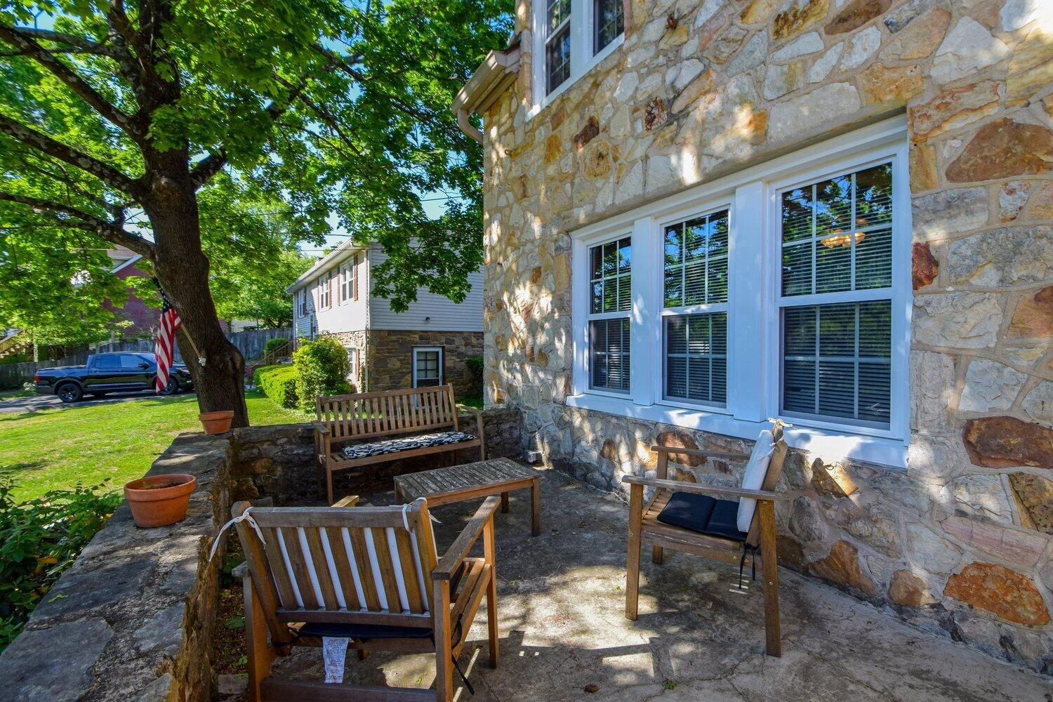 3017 Woodlawn AVE - Photo 28