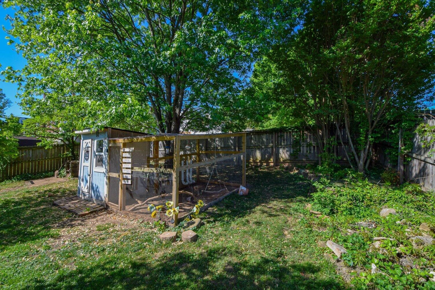 3017 Woodlawn AVE - Photo 36