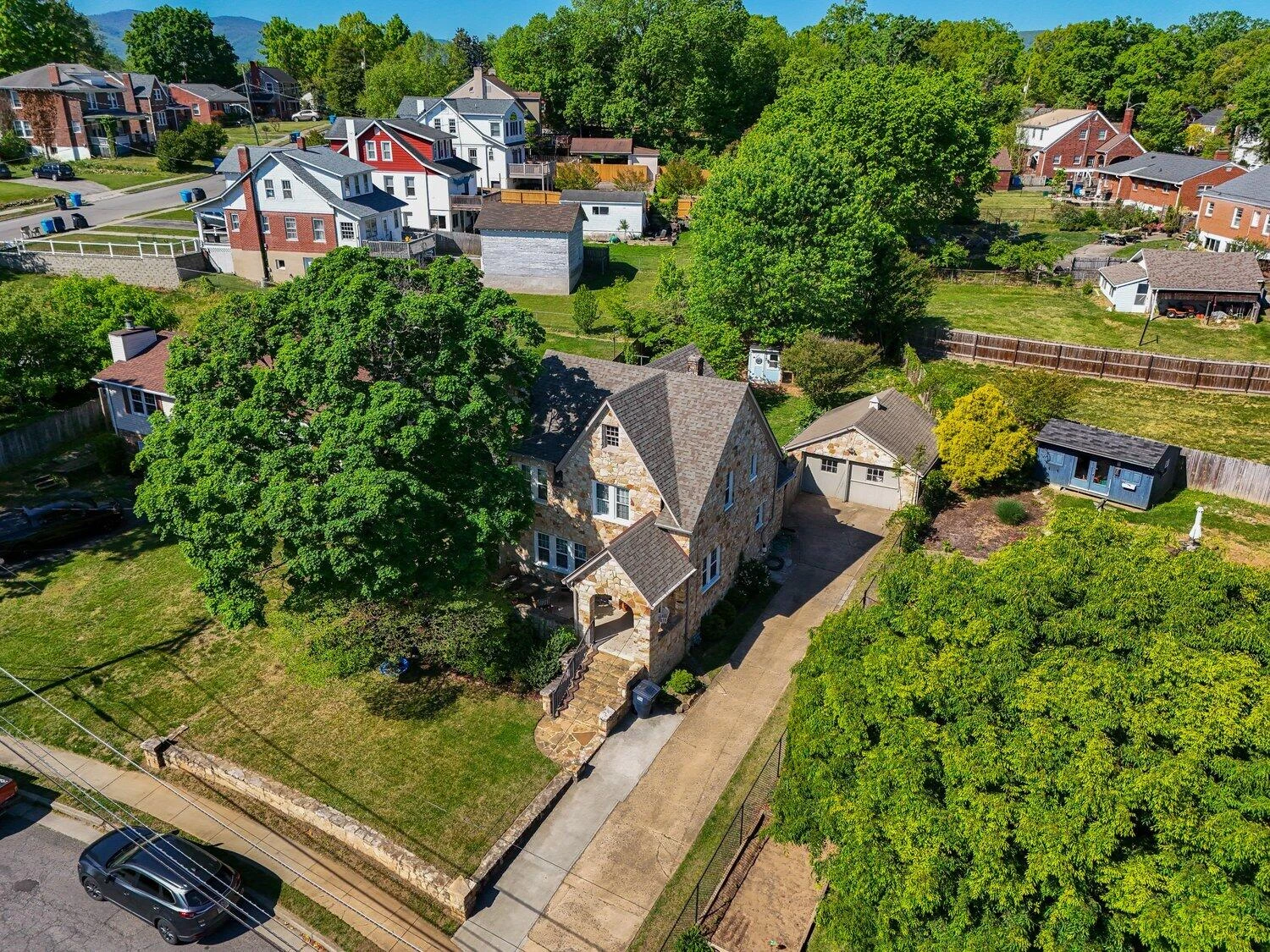 3017 Woodlawn AVE - Photo 37
