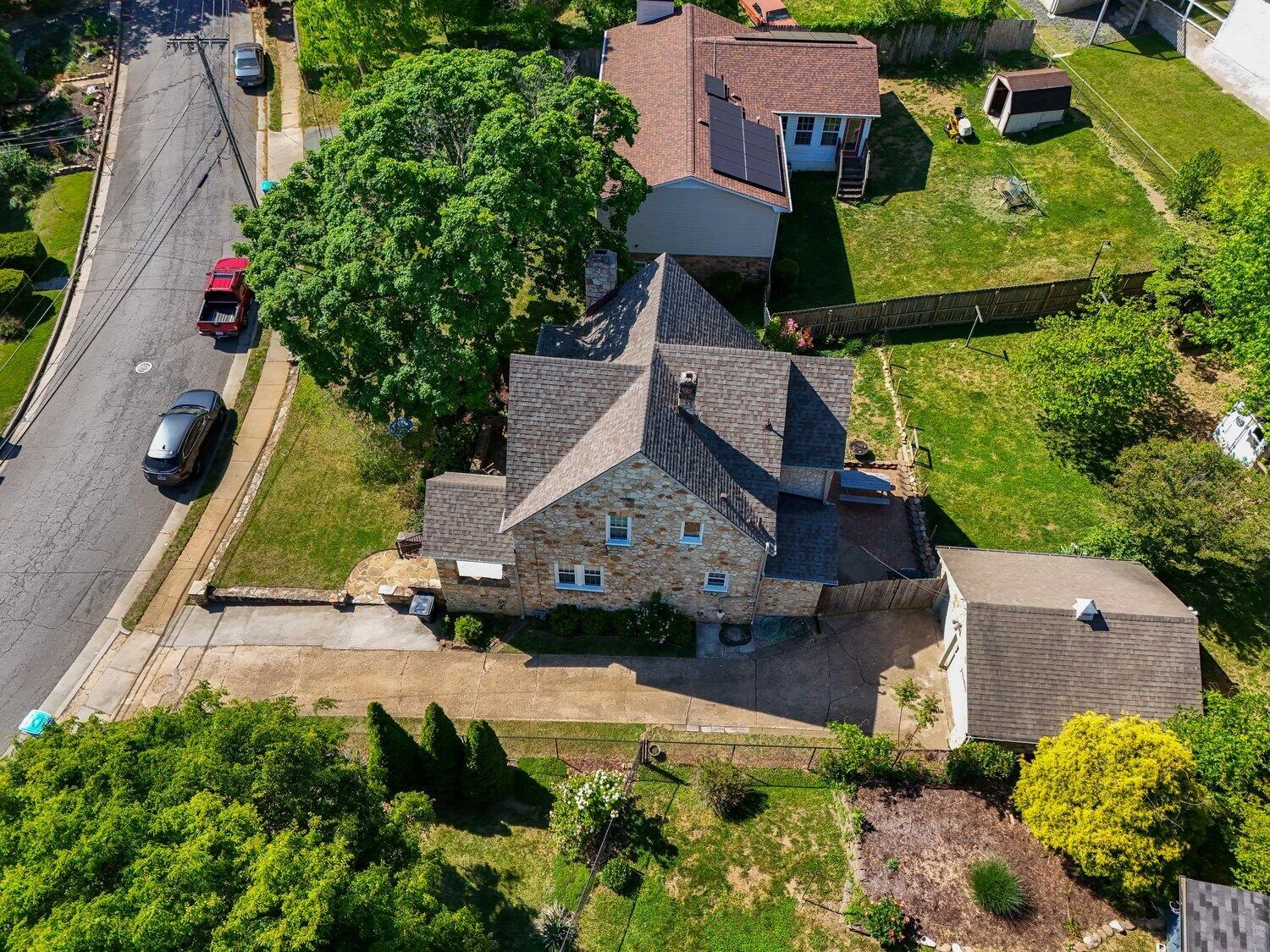 3017 Woodlawn AVE - Photo 38
