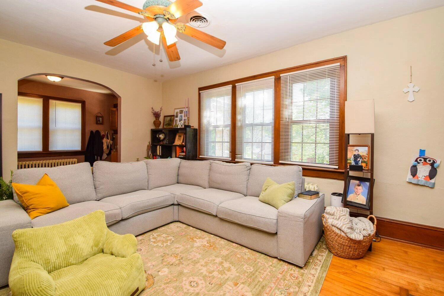 3017 Woodlawn AVE - Photo 7