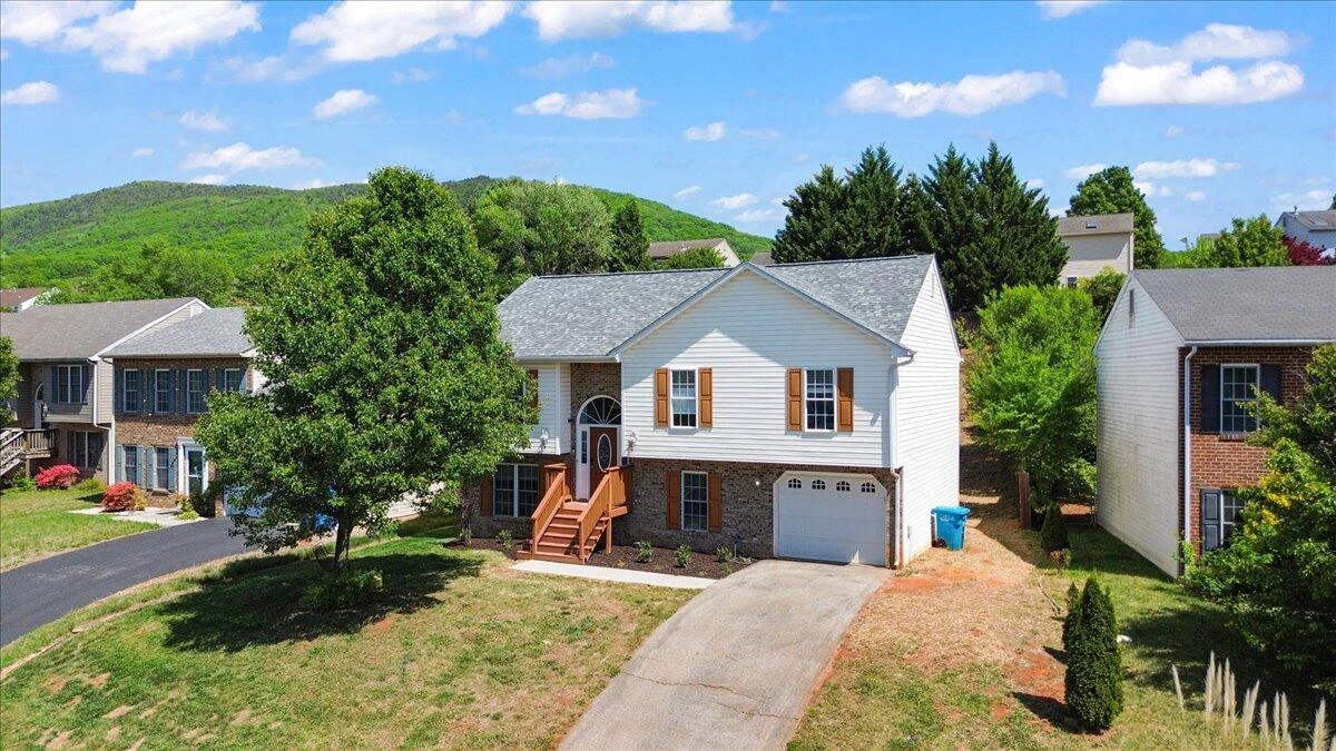 4837 Nelms LN - Photo 8