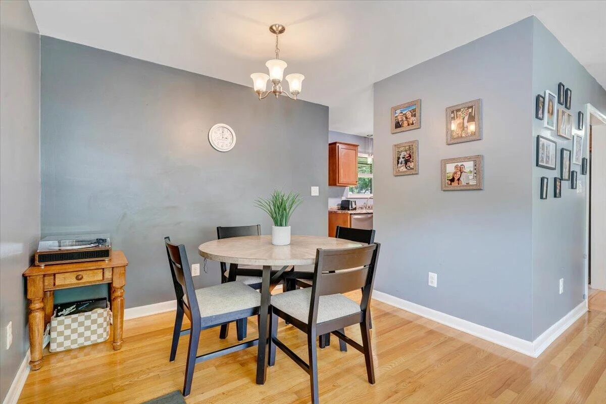 2819 Embassy DR - Photo 14