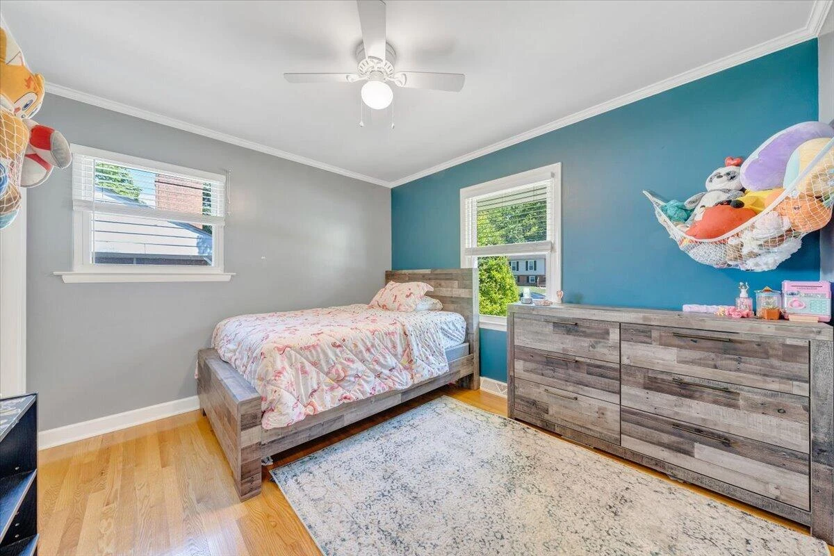 2819 Embassy DR - Photo 23