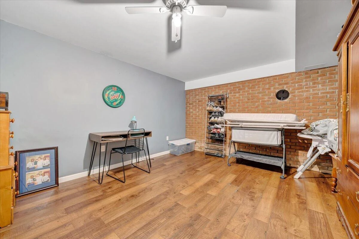 2819 Embassy DR - Photo 36