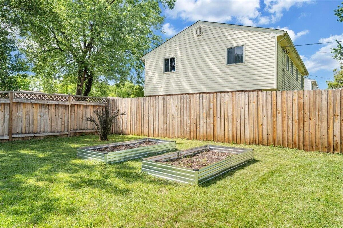 2819 Embassy DR - Photo 48