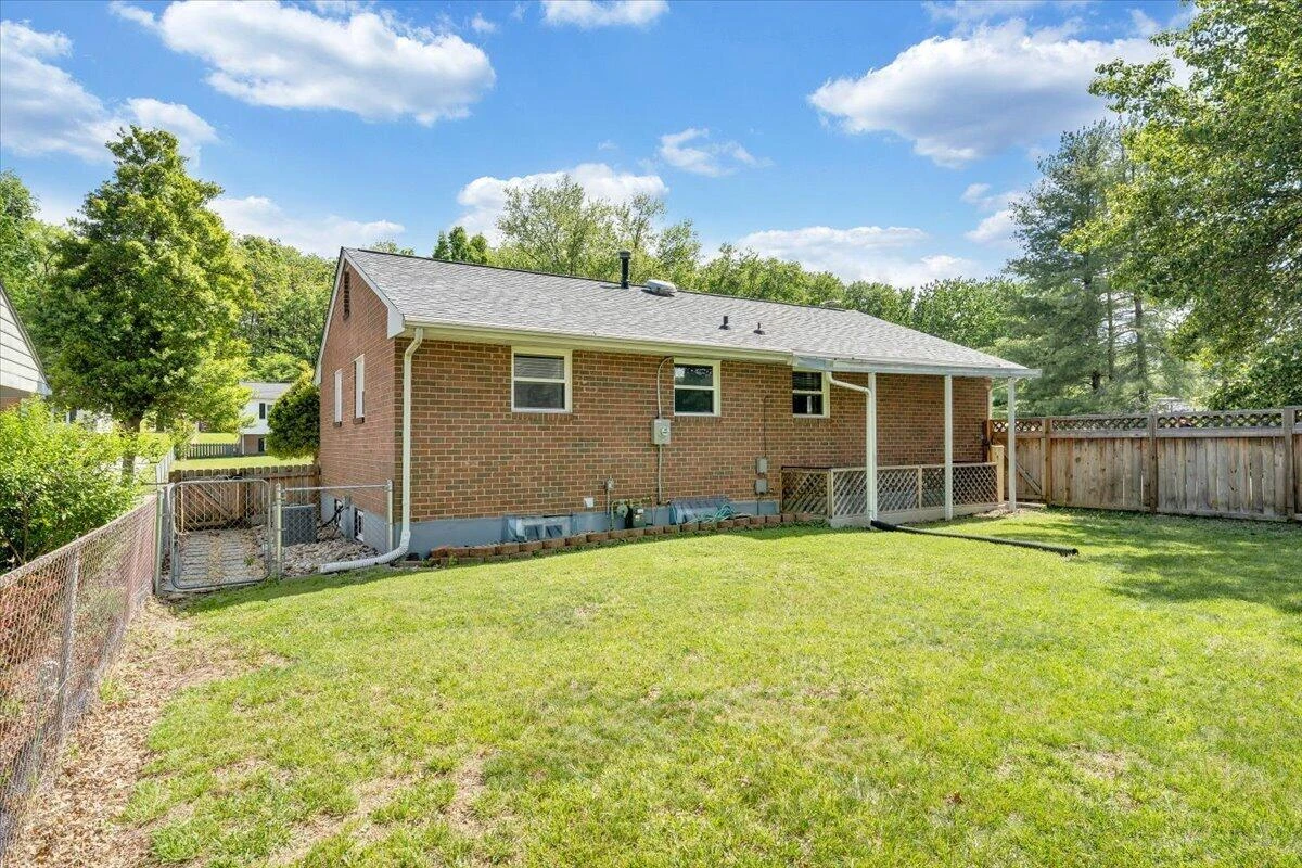 2819 Embassy DR - Photo 50