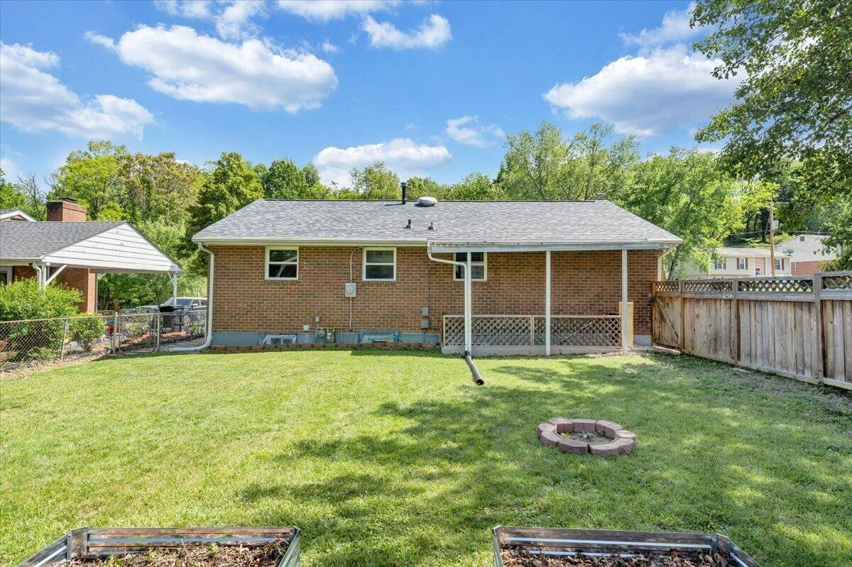 2819 Embassy DR - Photo 52