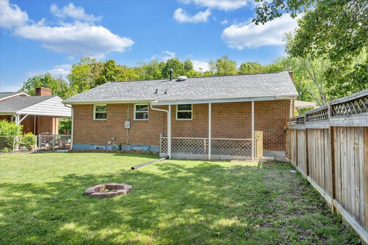 2819 Embassy DR - Photo 53