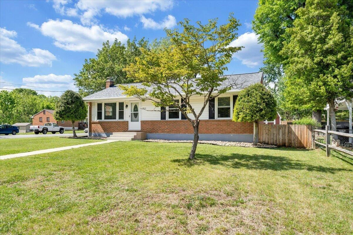 2819 Embassy DR - Photo 58