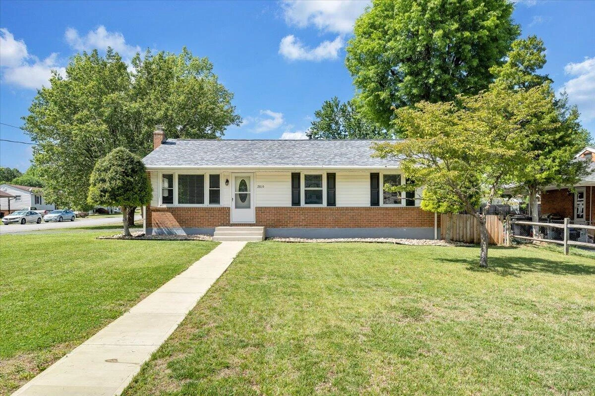 2819 Embassy DR - Photo 59