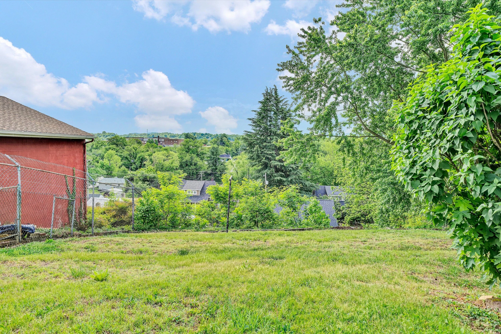 2251 Moir ST - Photo 18