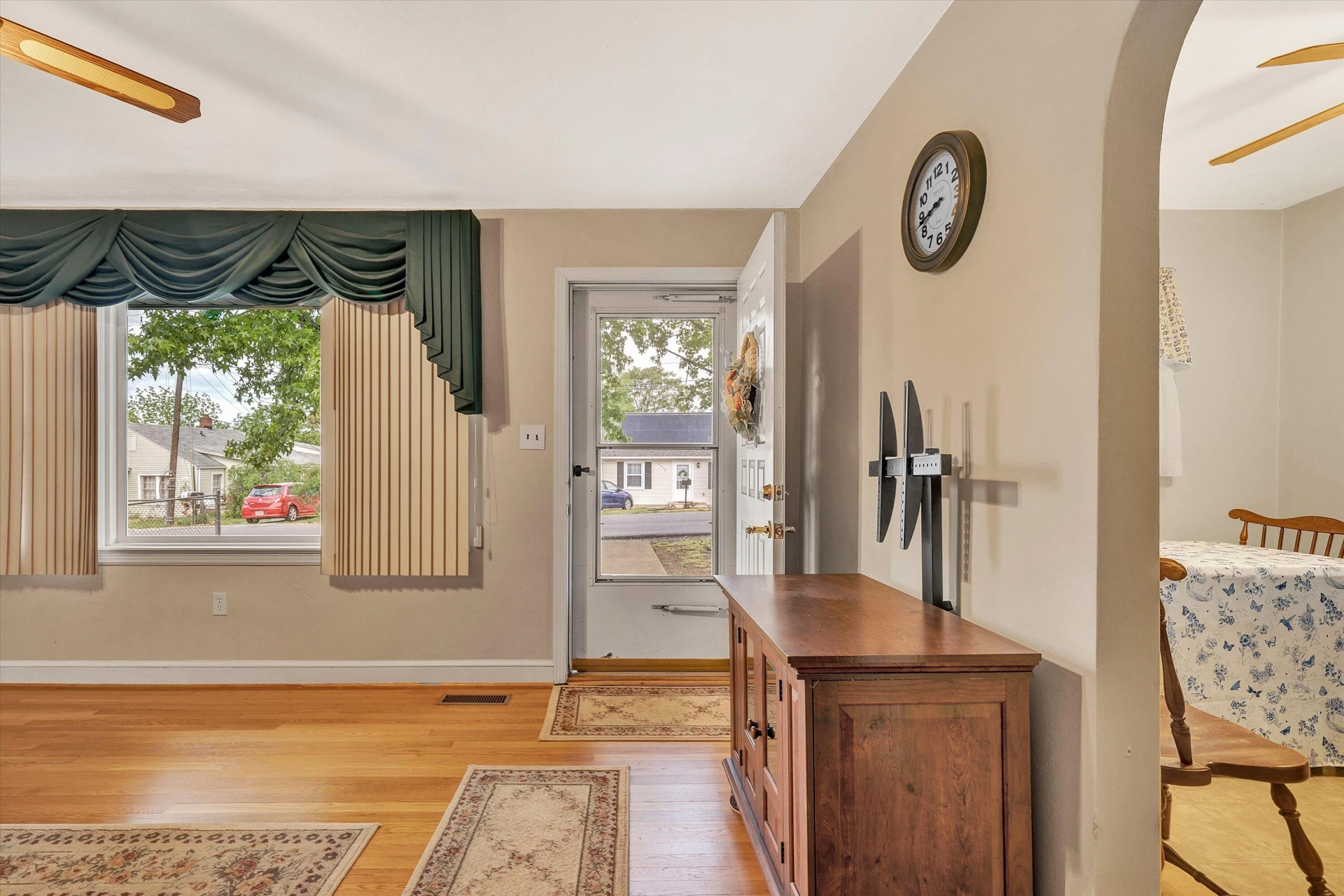 2251 Moir ST - Photo 3