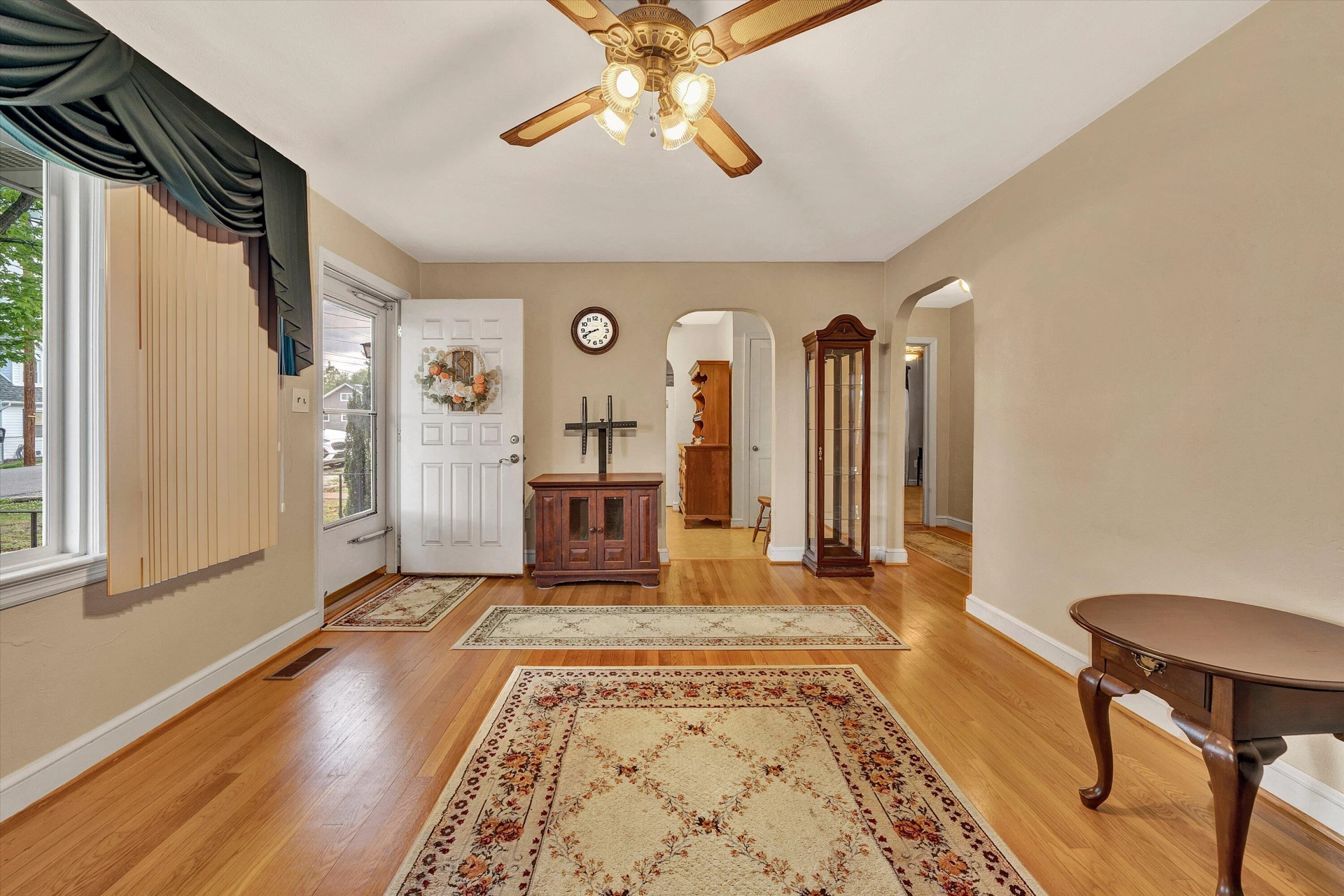 2251 Moir ST - Photo 4
