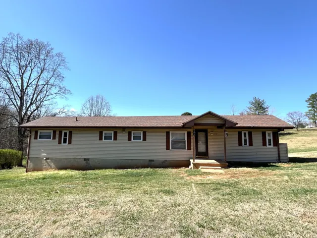 712 Farmer LN, Vinton, VA, 24179