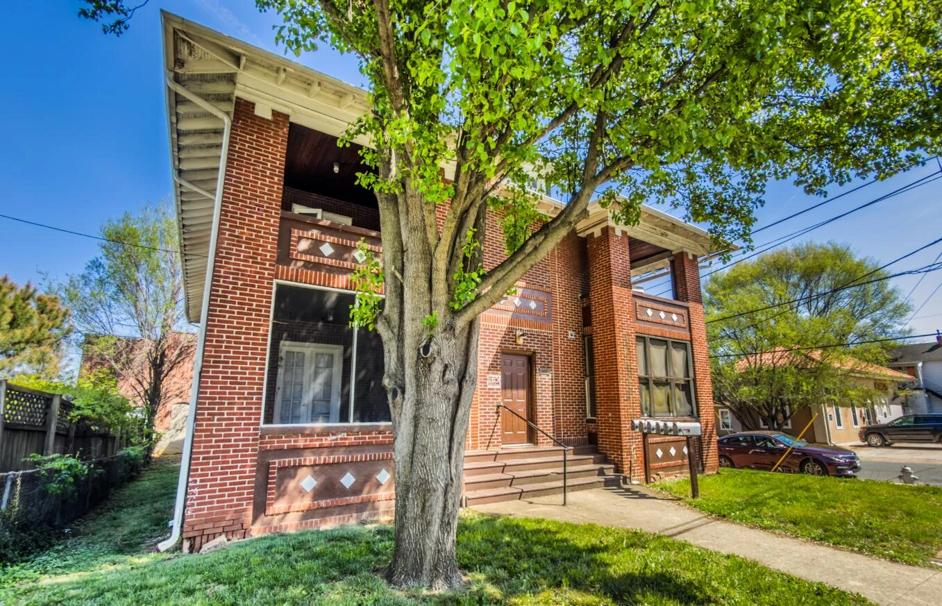 501 Mountain AVE - Photo 2