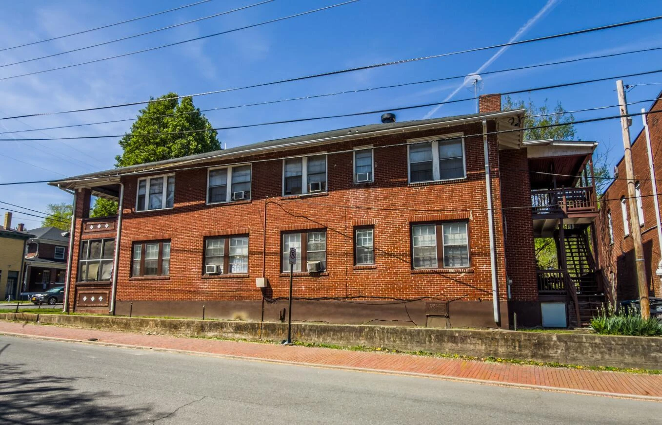 501 Mountain AVE - Photo 3
