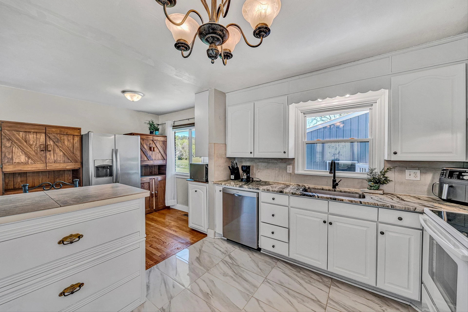 4758 Bandy RD - Photo 14