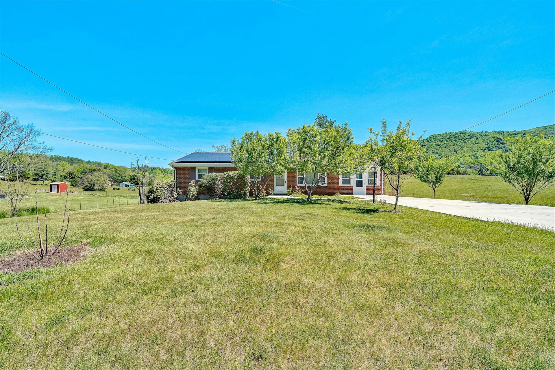 4758 Bandy RD - Photo 5