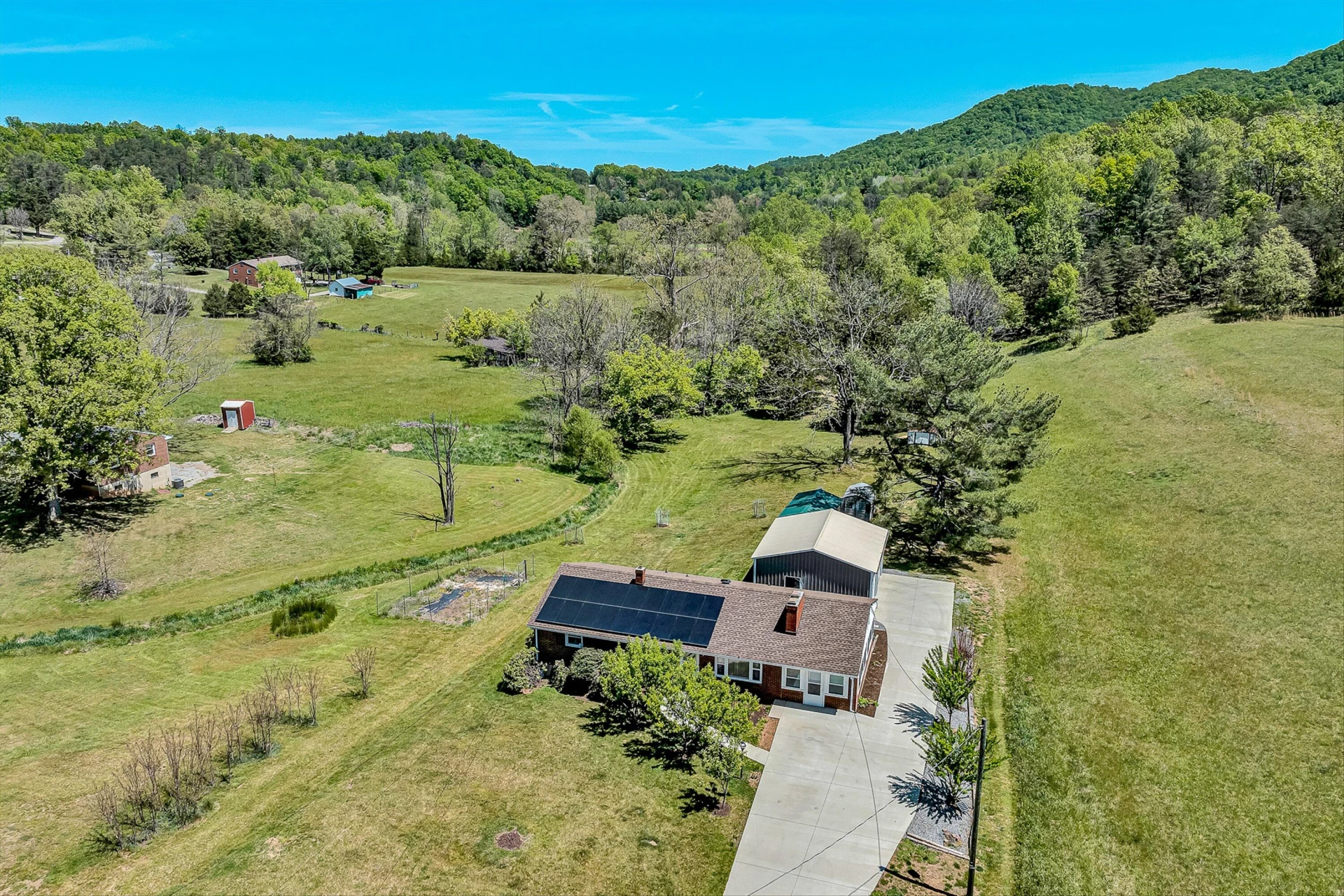 4758 Bandy RD - Photo 48
