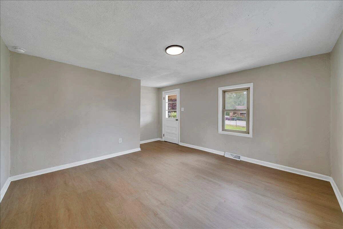 4532 Tacoma ST - Photo 11
