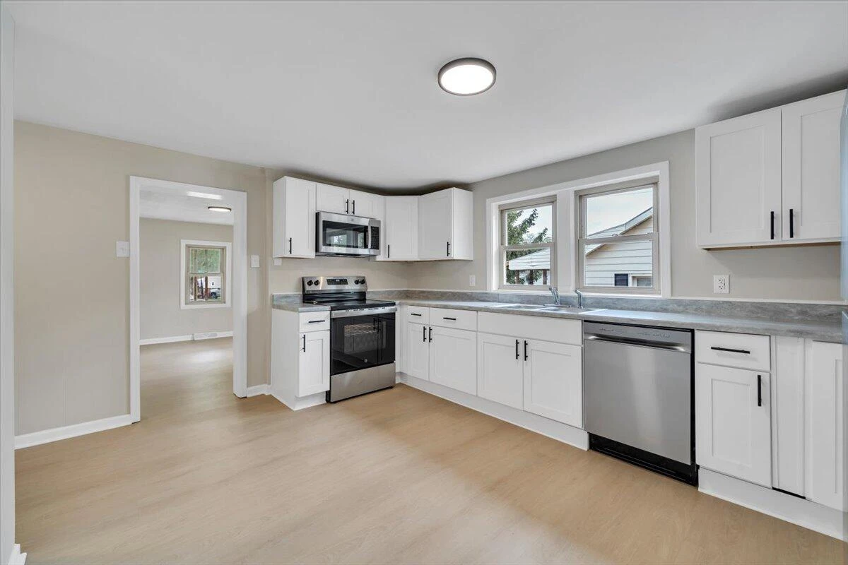4532 Tacoma ST - Photo 16