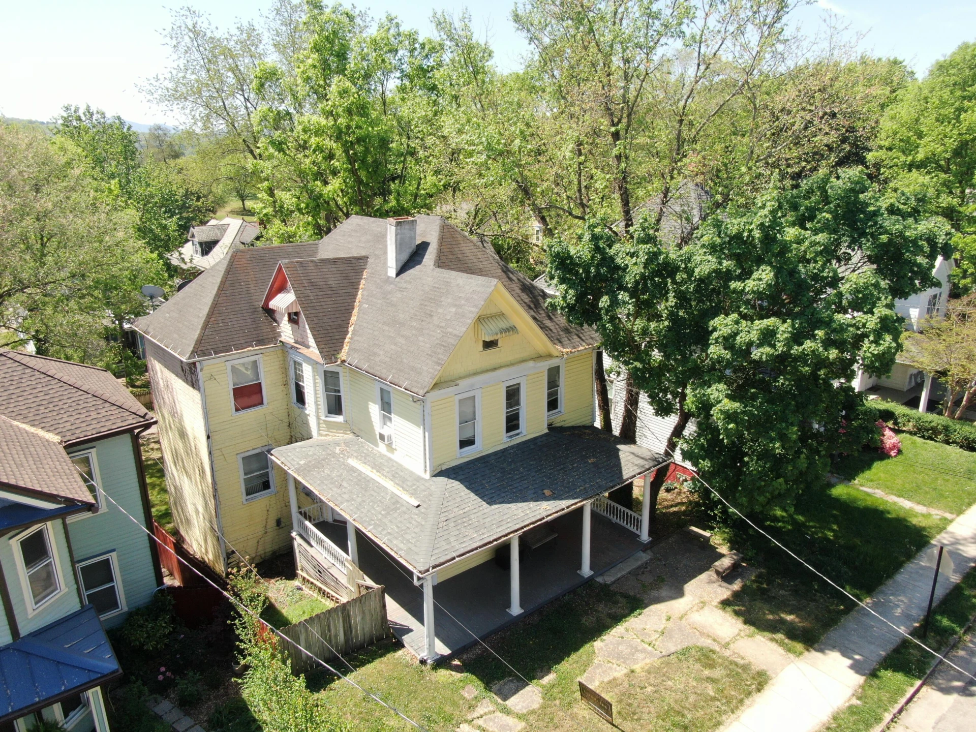 518 Highland AVE - Photo 2