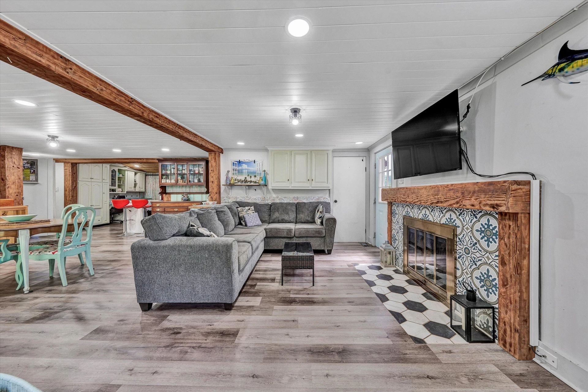 3913 Saul LN - Photo 12