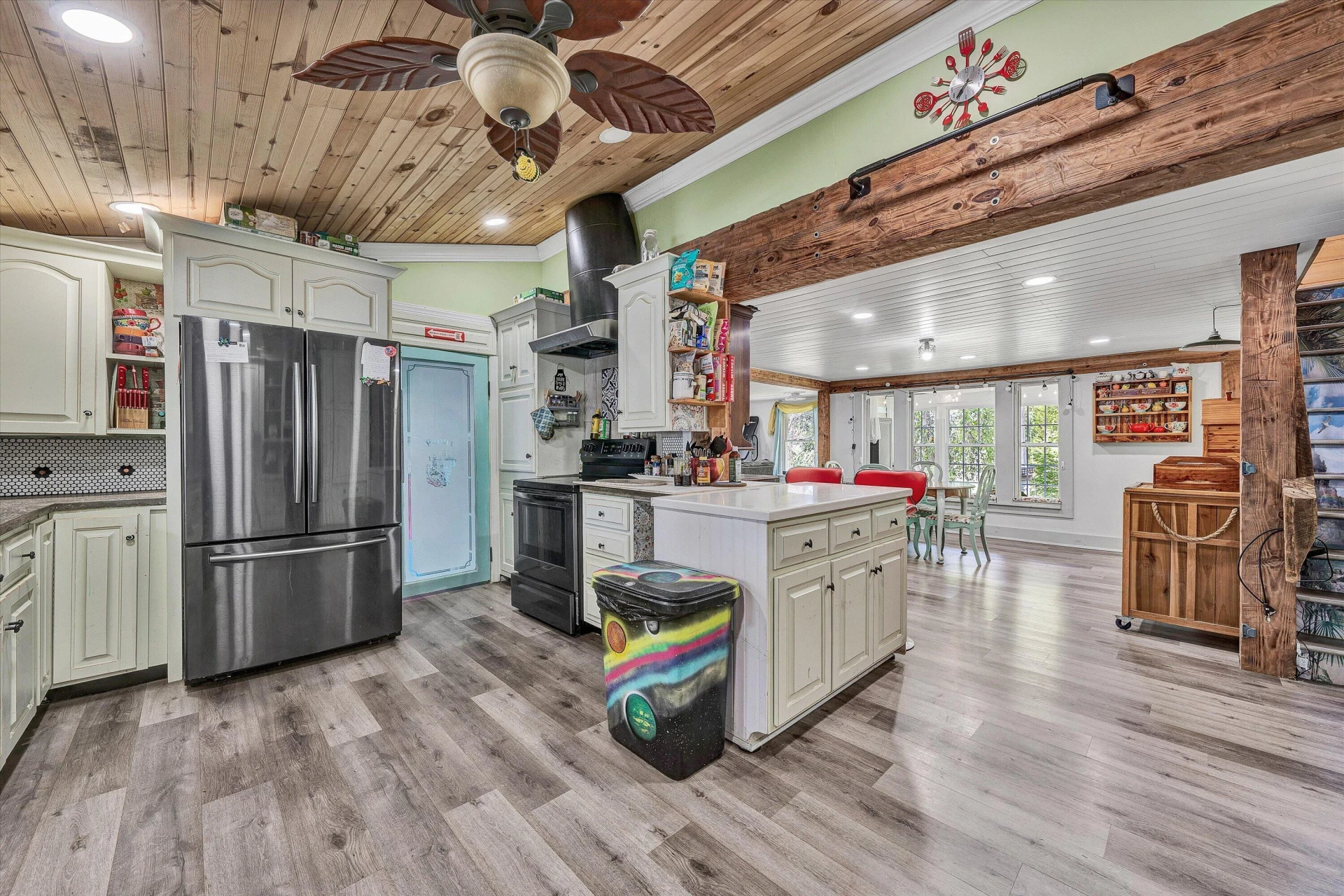 3913 Saul LN - Photo 17
