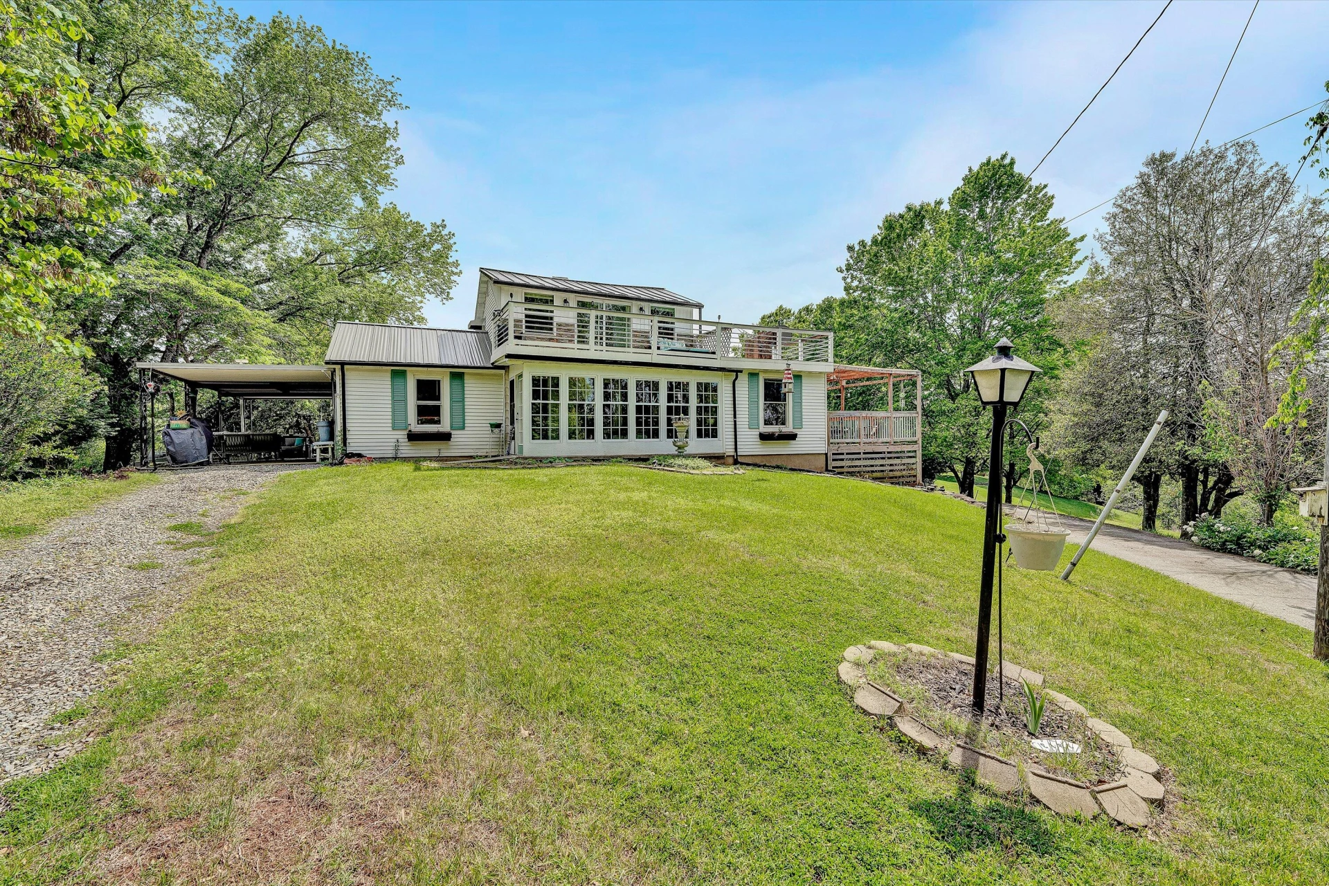 3913 Saul LN - Photo 3