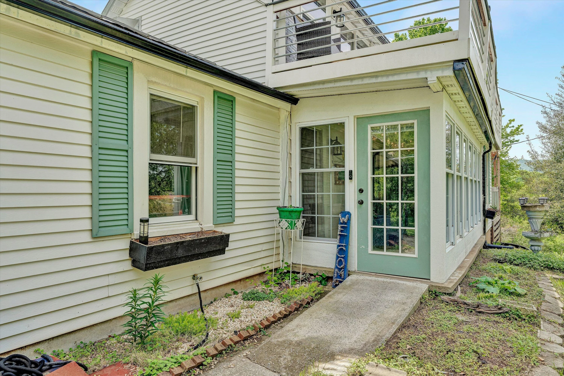 3913 Saul LN - Photo 5