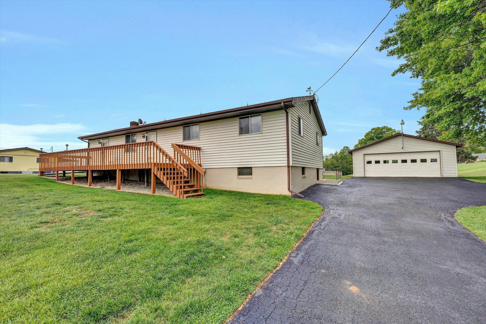 1151 Wheatland RD