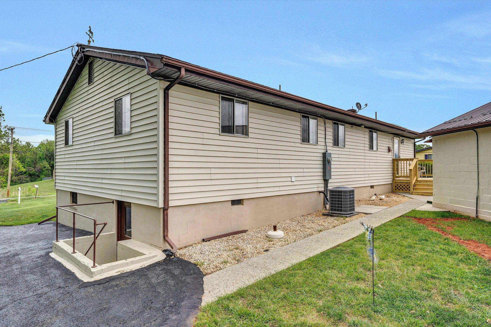 1151 Wheatland RD - Photo 37