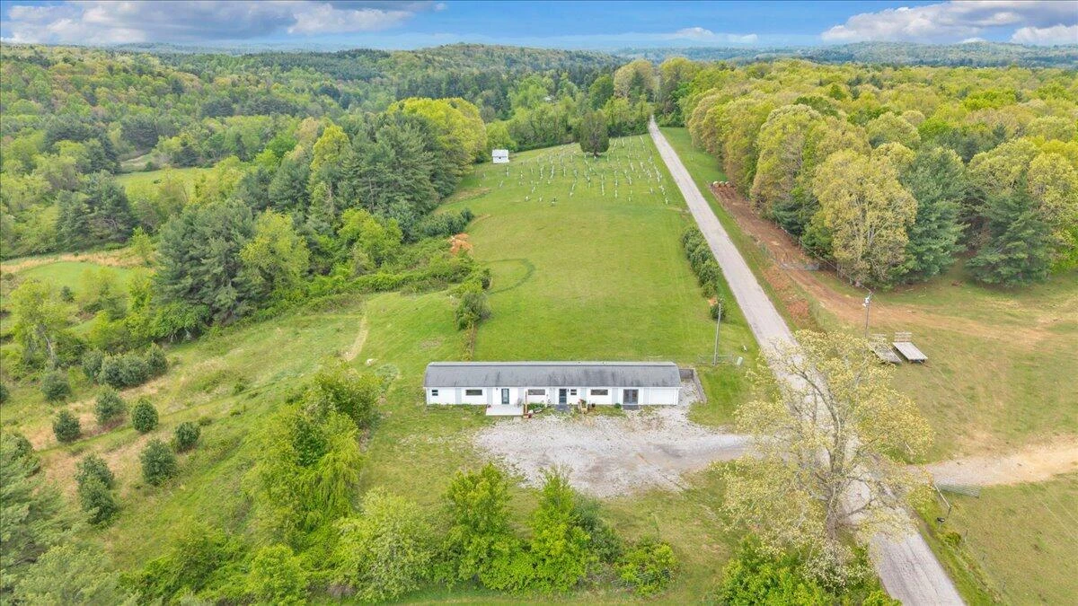 1011 Wilson Cemetery RD - Photo 67