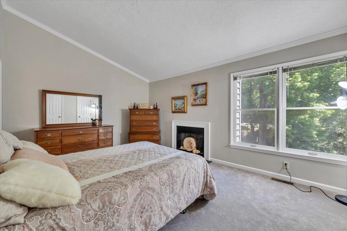 4732 Wembley PL - Photo 20