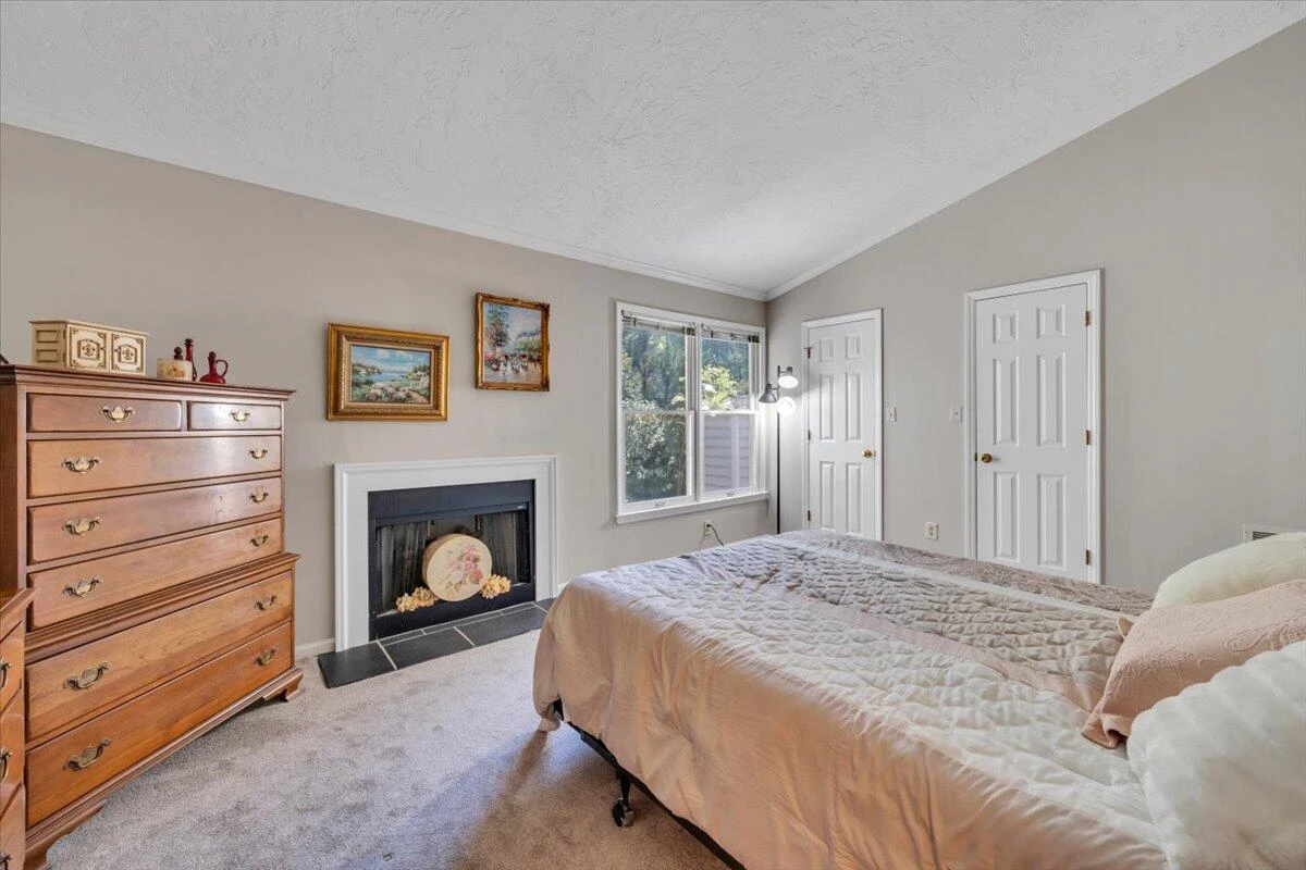 4732 Wembley PL - Photo 21
