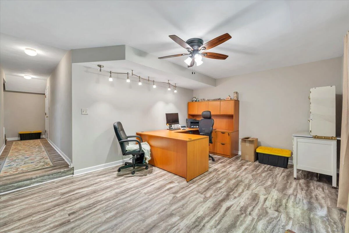 4732 Wembley PL - Photo 33