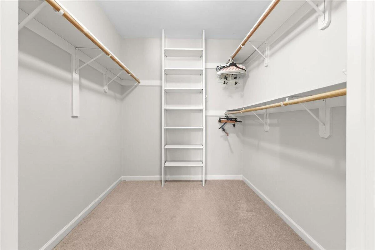 716 Debra LN - Photo 21