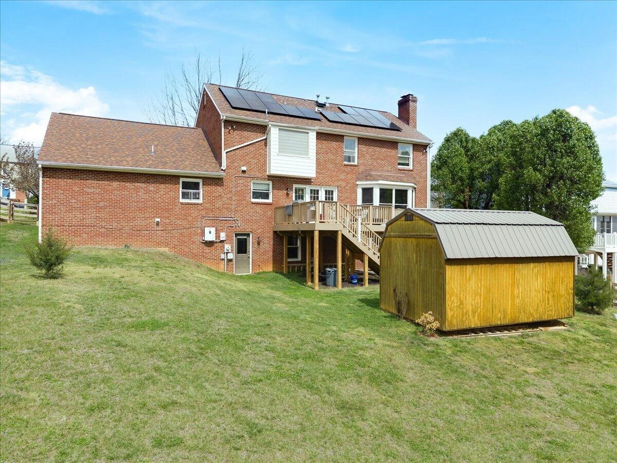 716 Debra LN - Photo 30
