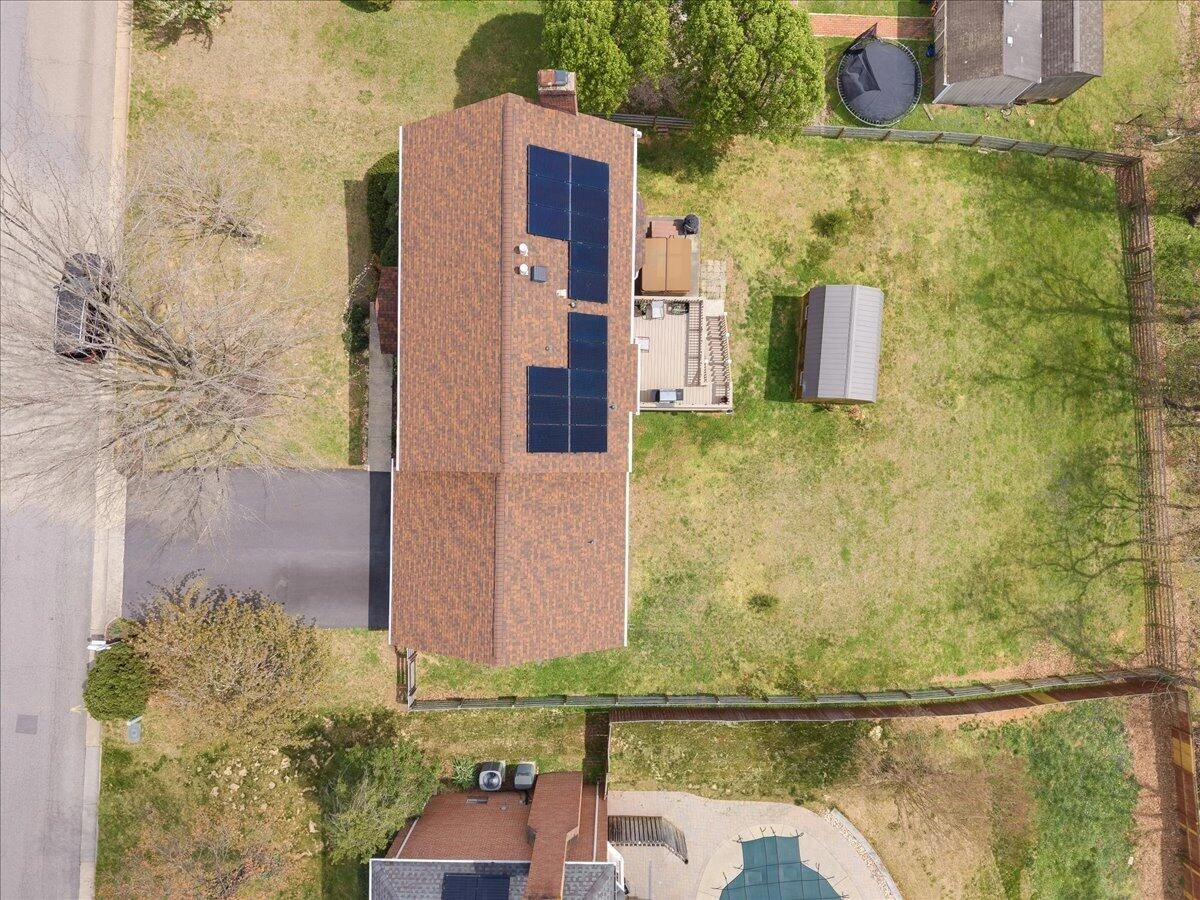716 Debra LN - Photo 36
